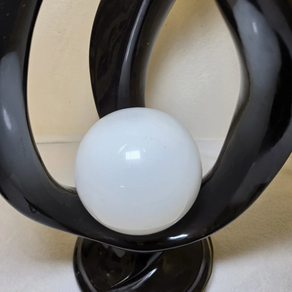 Genuine Harris Lamp of Elegance Ceramic Black Art Deco Electric Lamp Vintage
